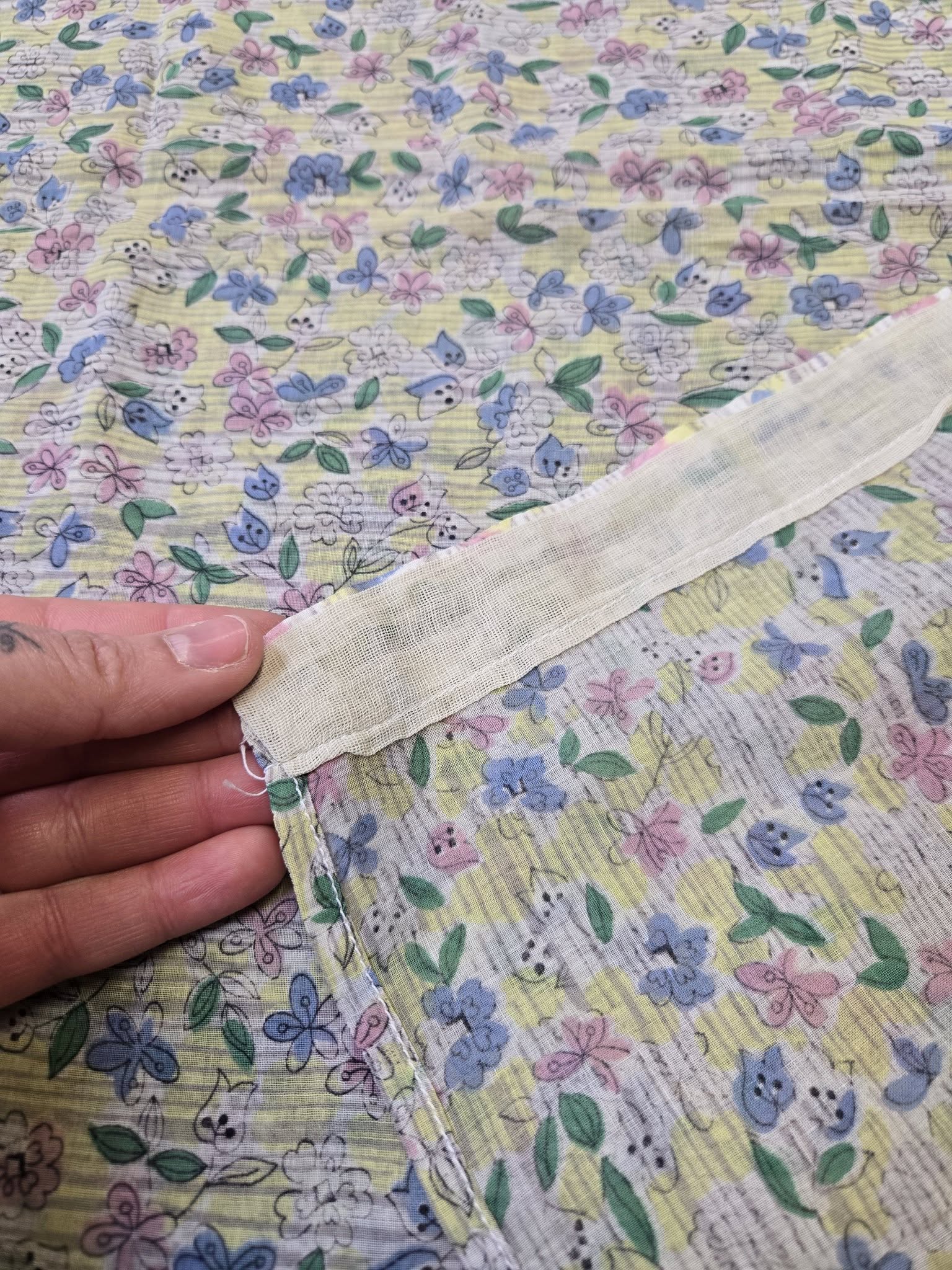 Vintage Floral Border Print Curtain Panels - Image 4