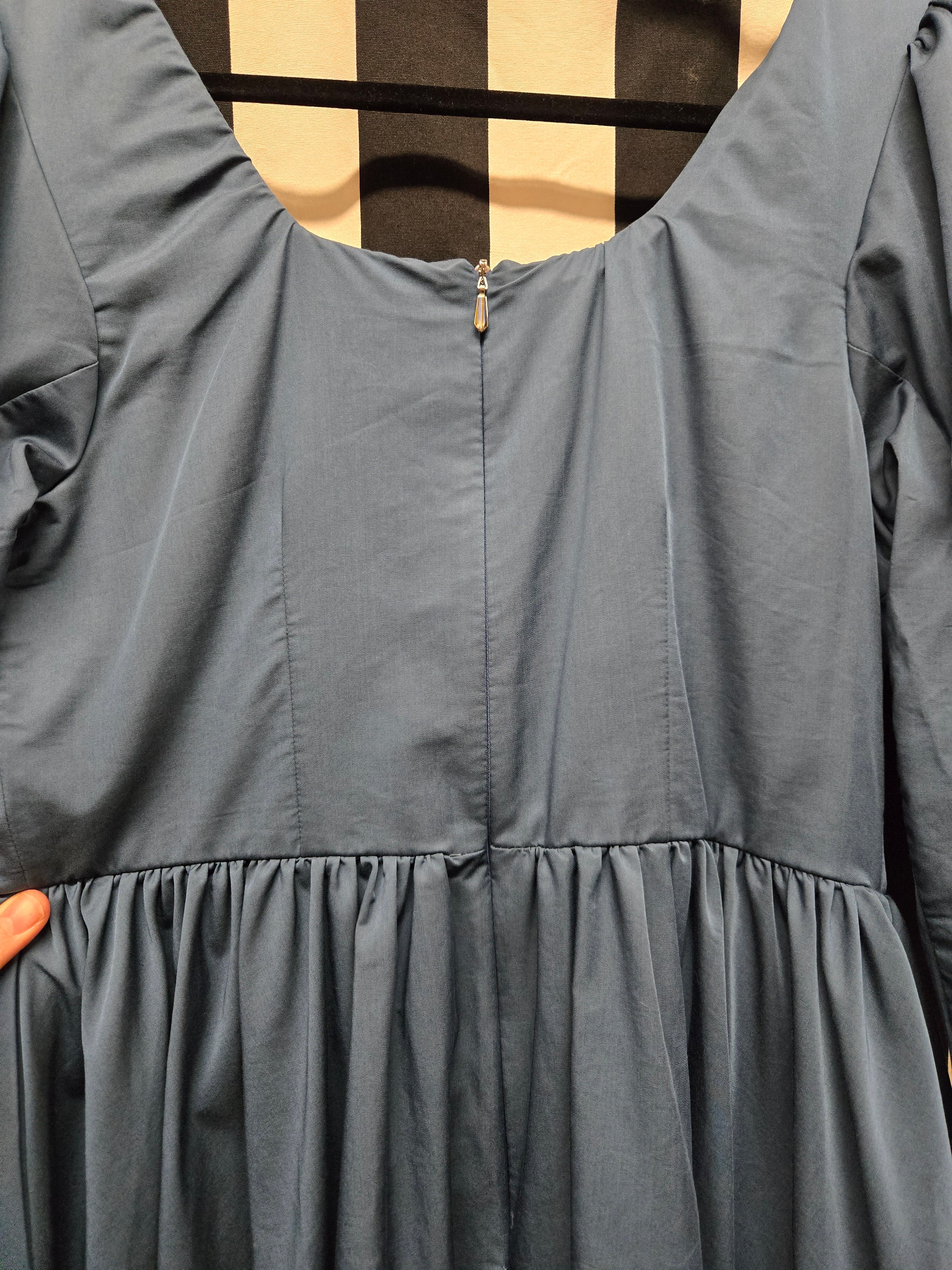 Gently Used La Femme Noir Dress Sleepy Hollow - Image 8