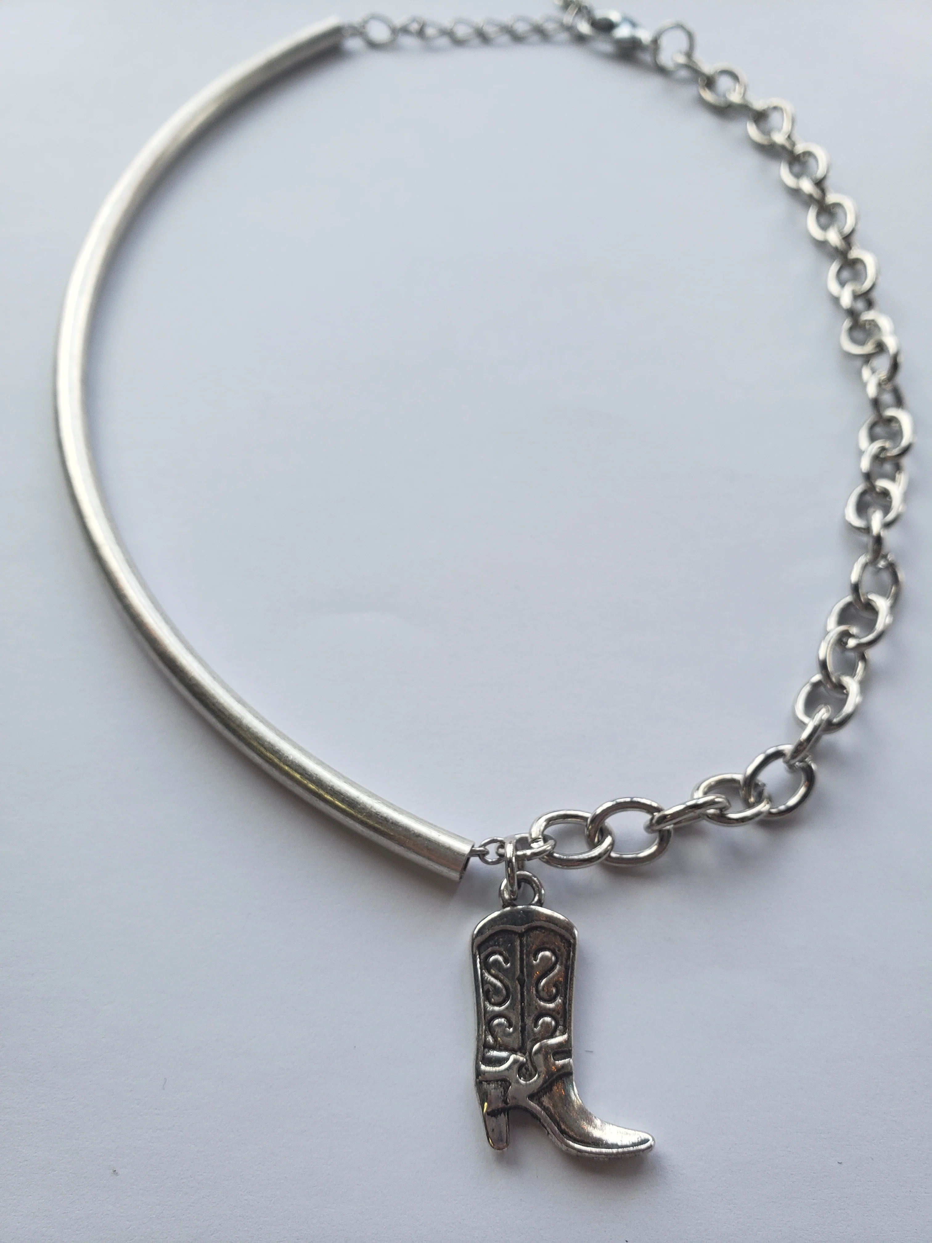 Movie Replica Pulp Fiction 'Honey Bunny' Necklace - Image 3
