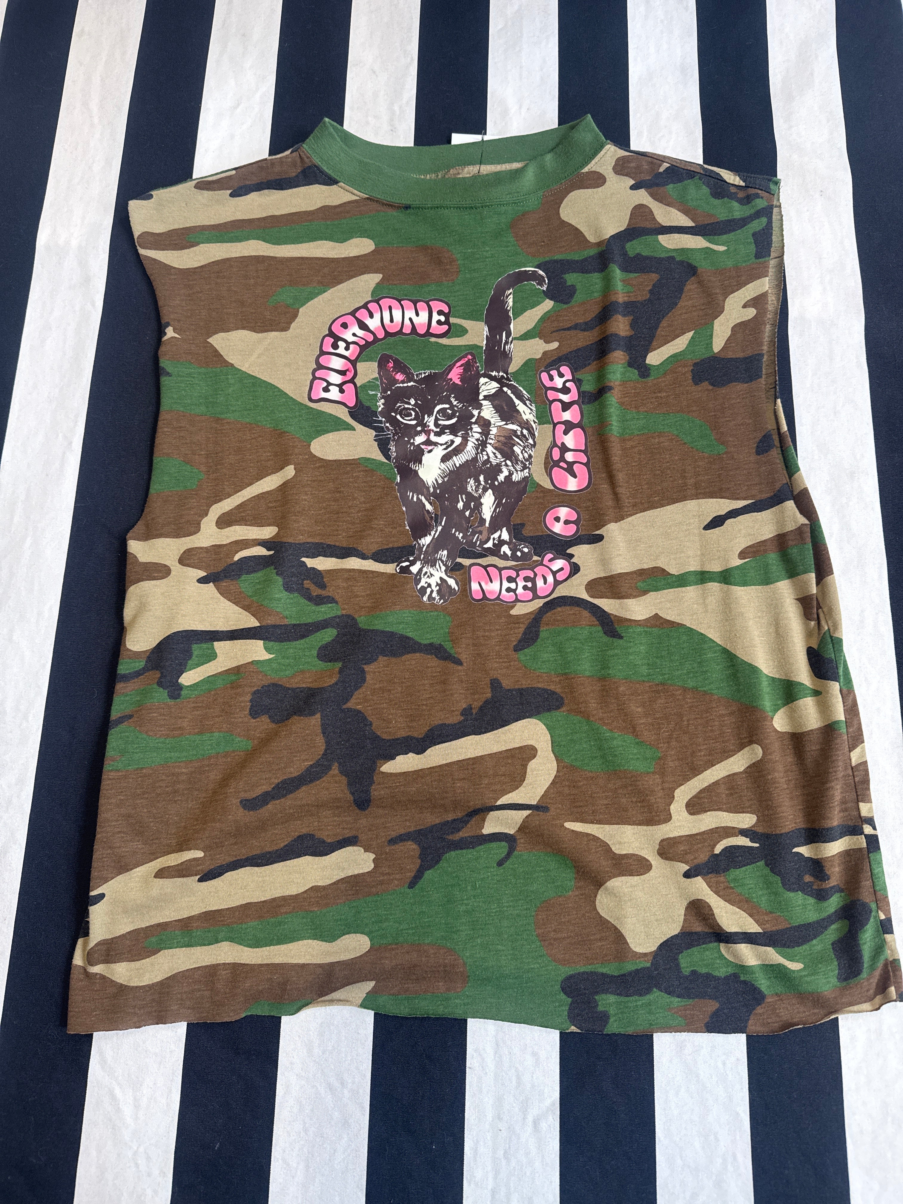 Red's Retro Kitty Heat Transfer Camo Cut-Off Tank - Image 2