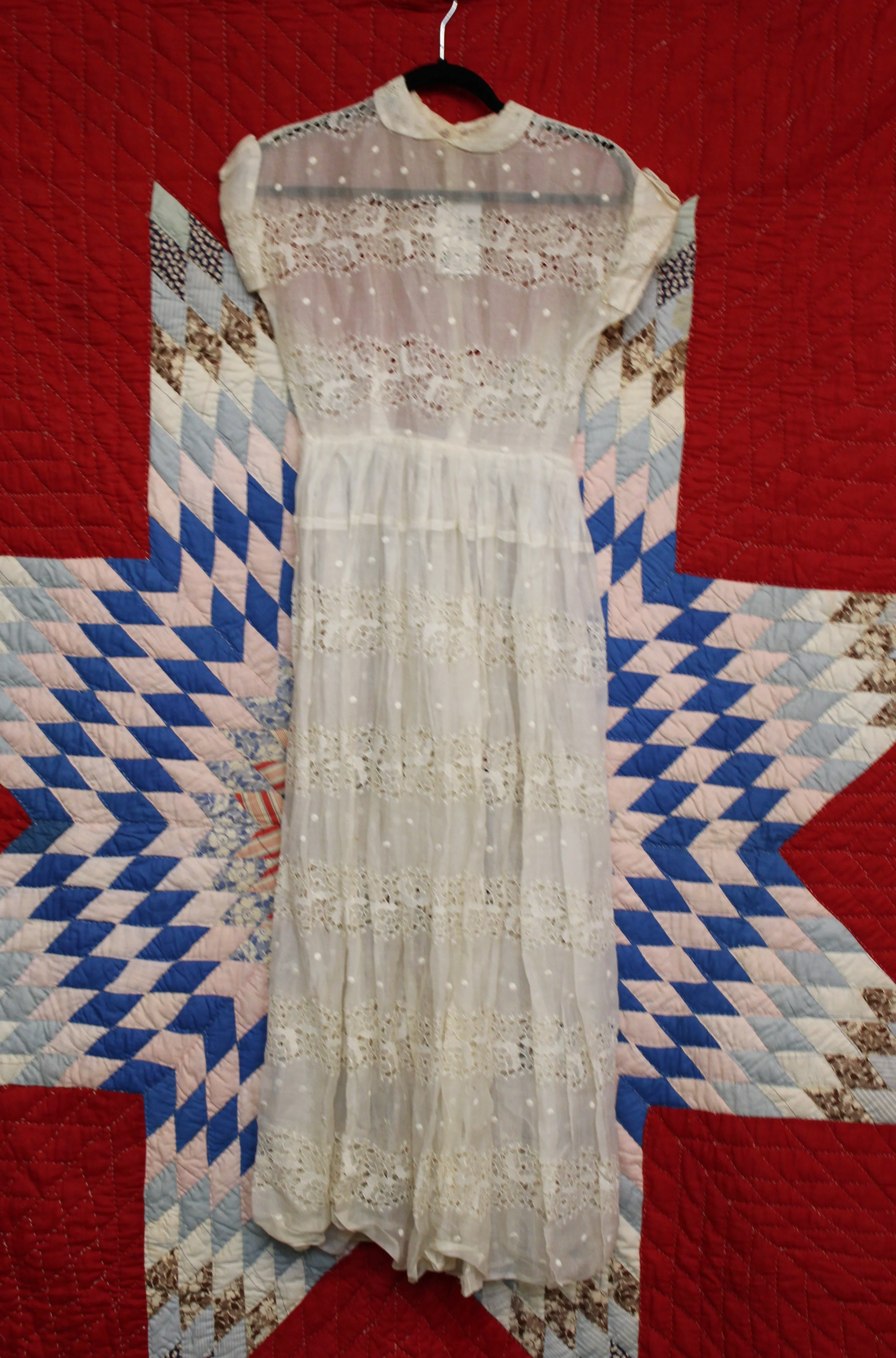 Vintage 1940s Sheer White Lace Dress - Image 3