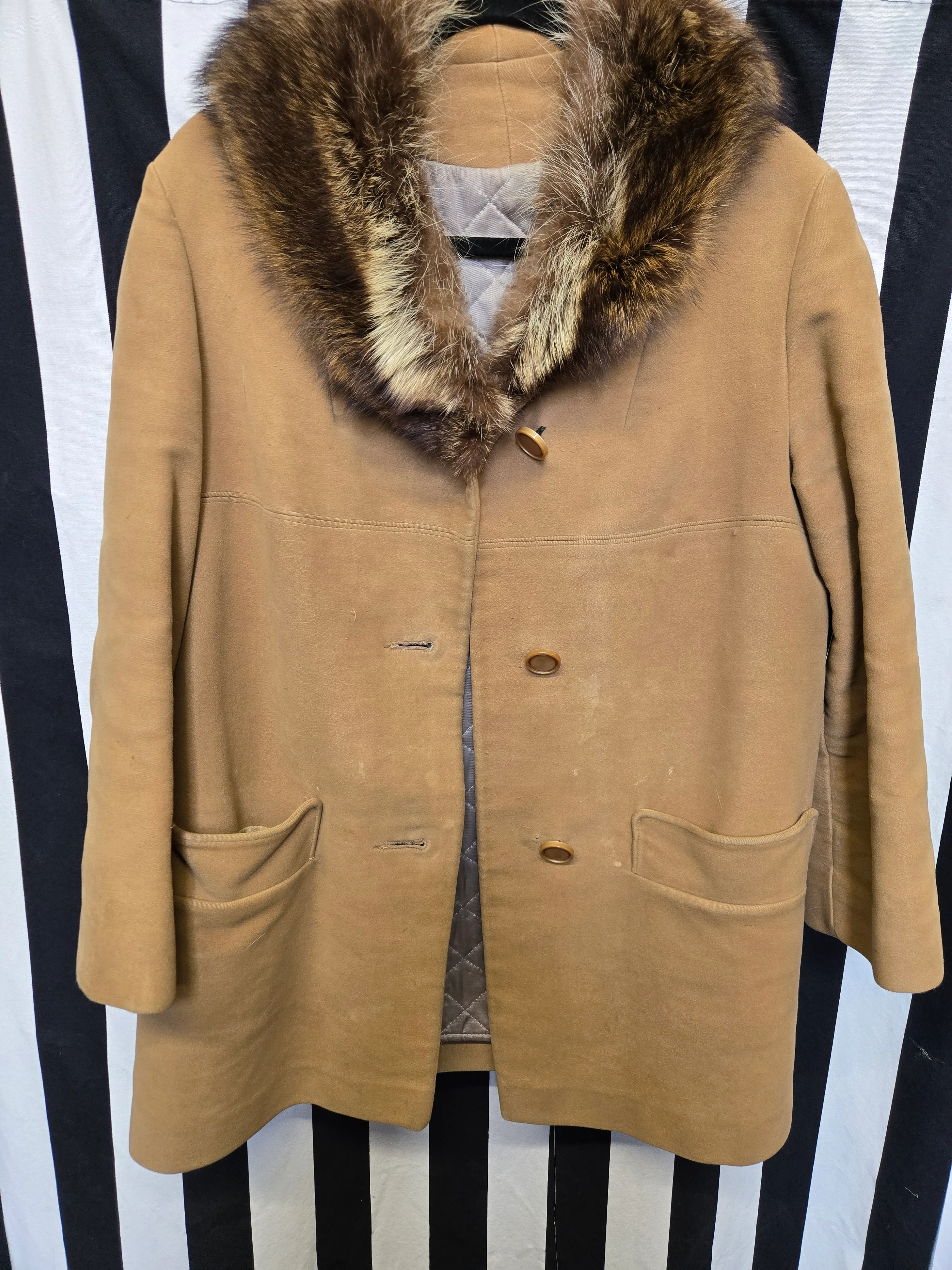 Vintage 60s Betty Rose Raccoon Fur Jacket - Image 9