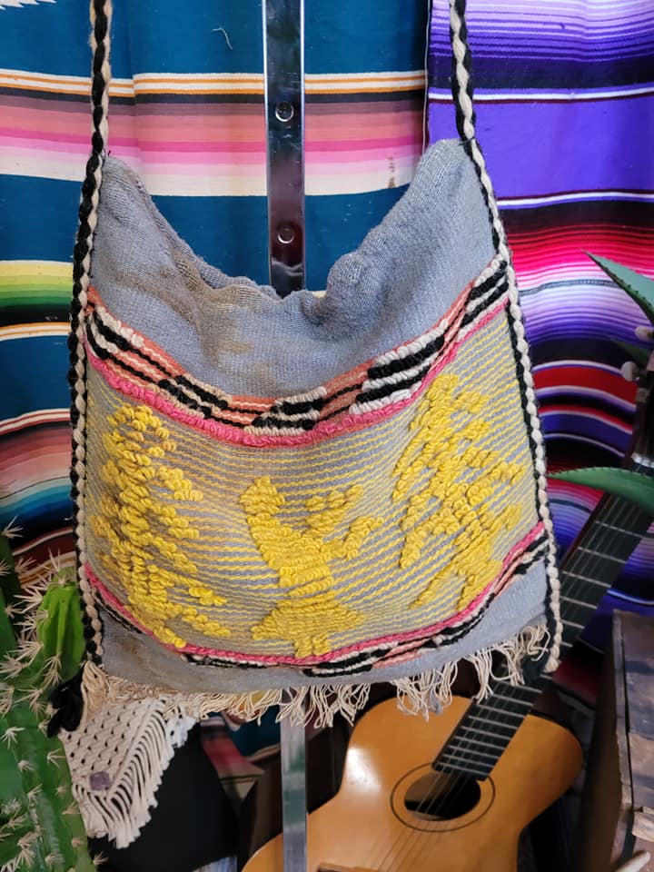 Vintage Woven Gray and Yellow Bag - Image 7