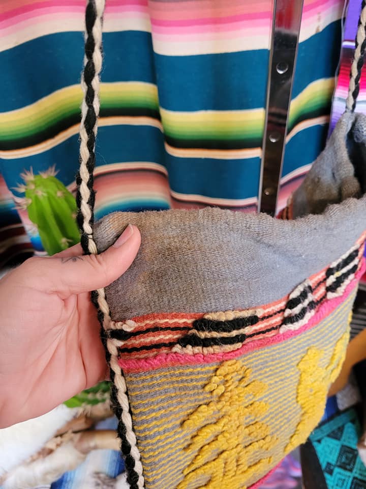 Vintage Woven Gray and Yellow Bag - Image 9
