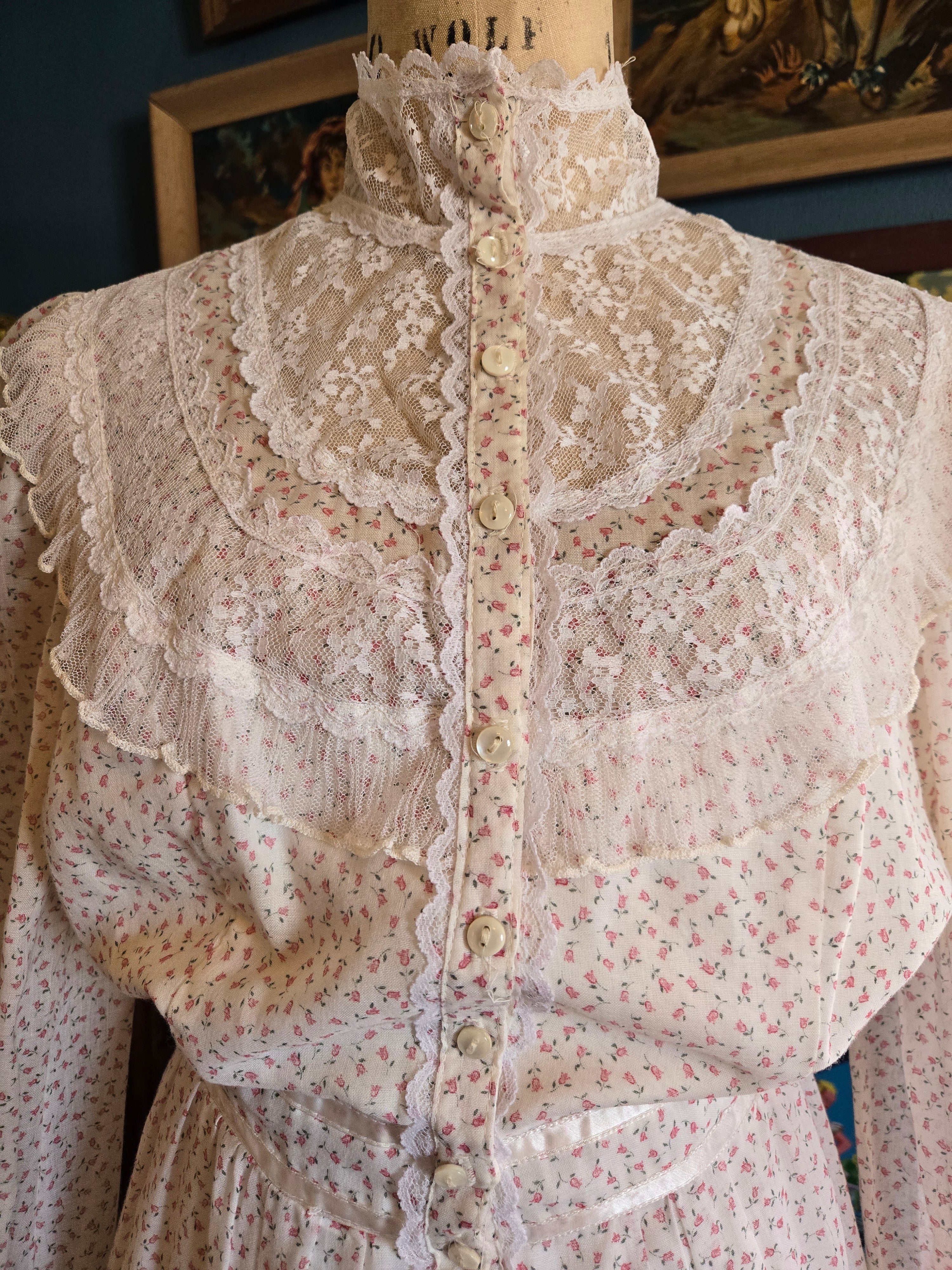 Vintage 70s Gunne Sax White & Pink Floral Dress - Image 3