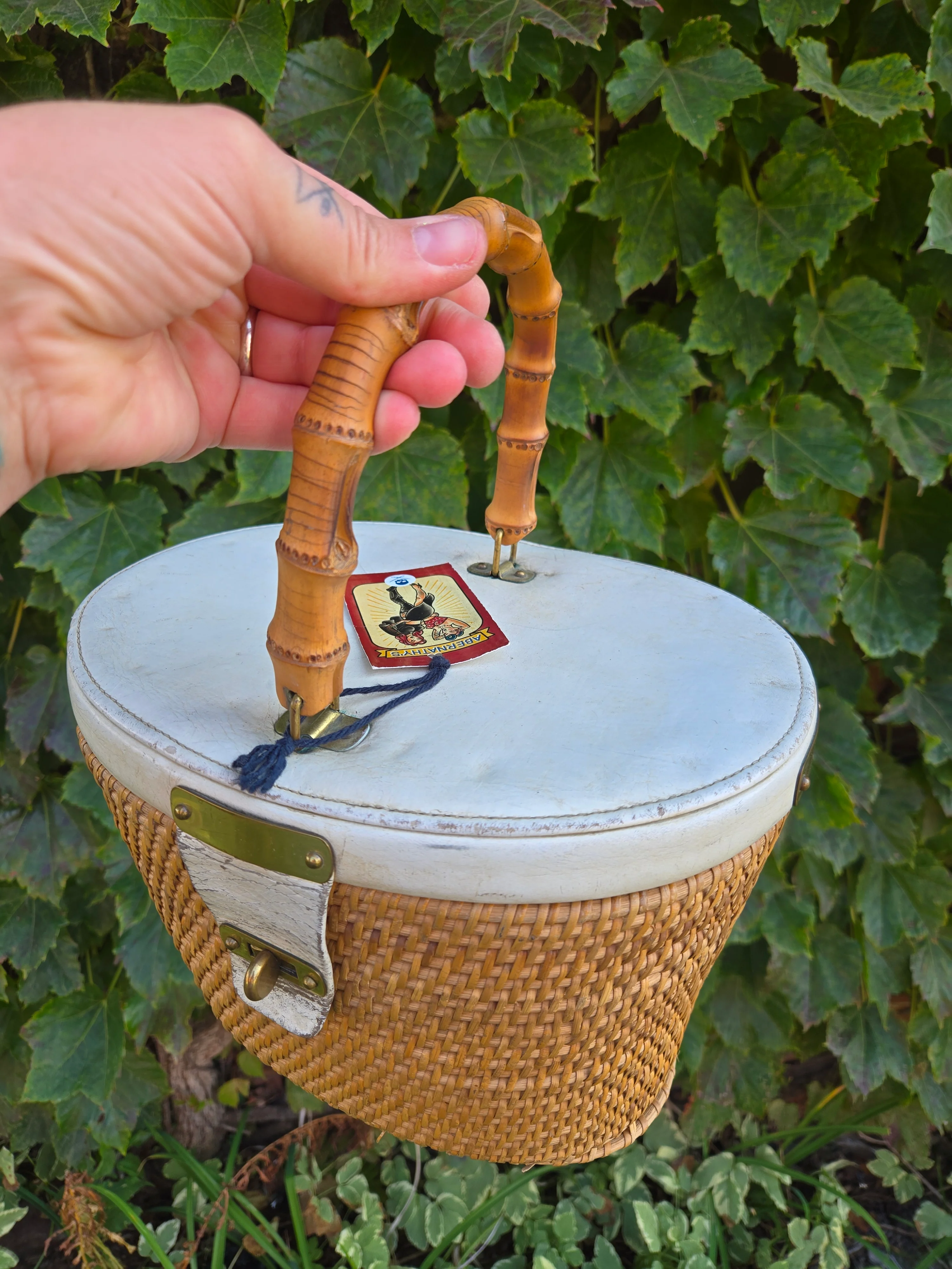 Vintage Wicker Bucket Bag - Image 2